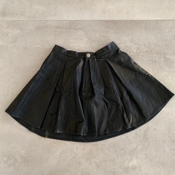 MINKPINK PLEATHER SKIRT - Picture 10 of 10